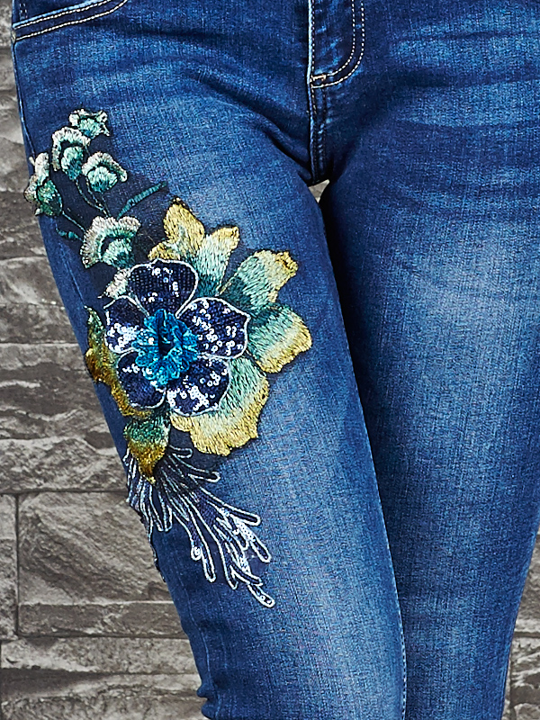 Джинсы ― AVentum-Fashion